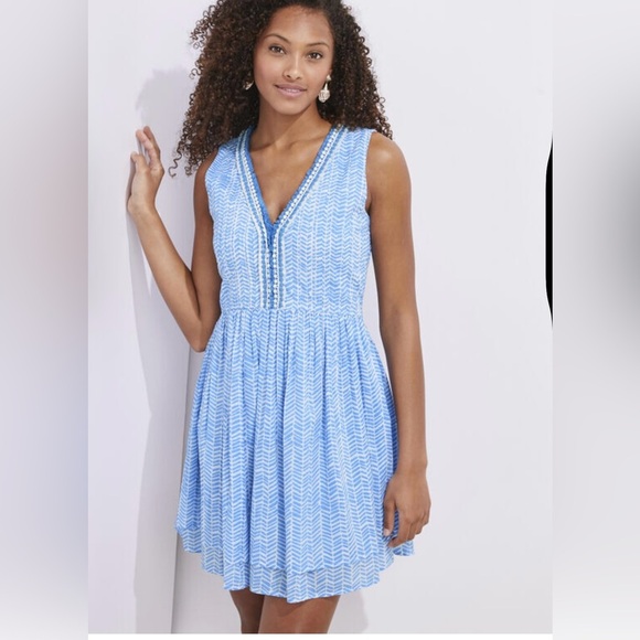 Vineyard Vines - Women's Size S Blue Chevron Fringe Pintuck Sleeveless Dress - Picture 1 of 12